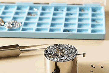 福州江诗丹顿手表官方售后擦油